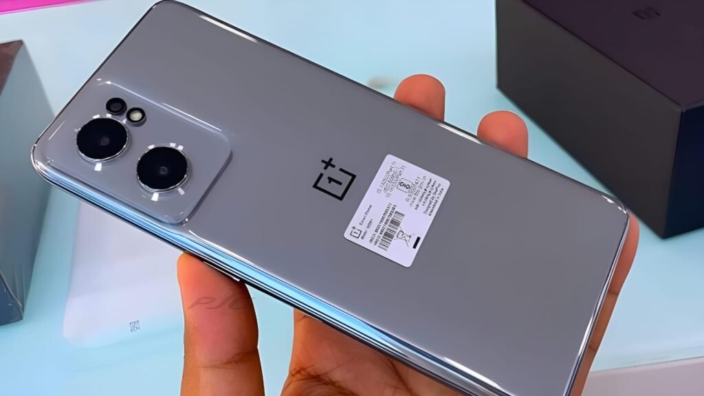 गरीबों के बजट में लॉन्च हुआ OnePlus का तगड़ा 5G फ़ोन, 12GB रैम तथा 32MP सेल्फ़ी कैमरा के साथ मिलेगा 80W सुपर फास्ट चार्जर